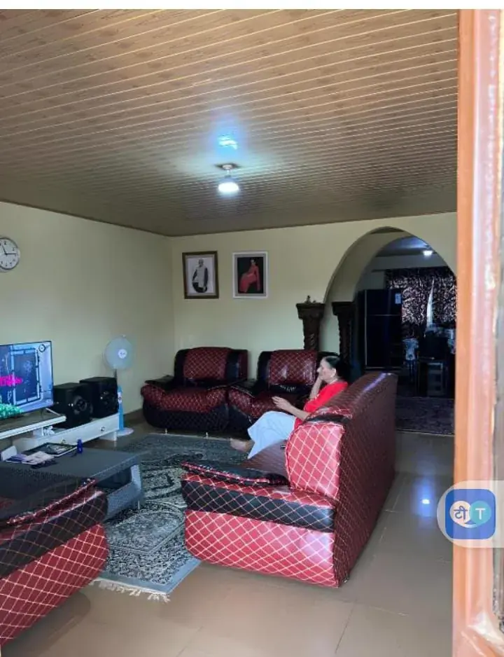 Guest lounge area — Yogi Guest House Lungi