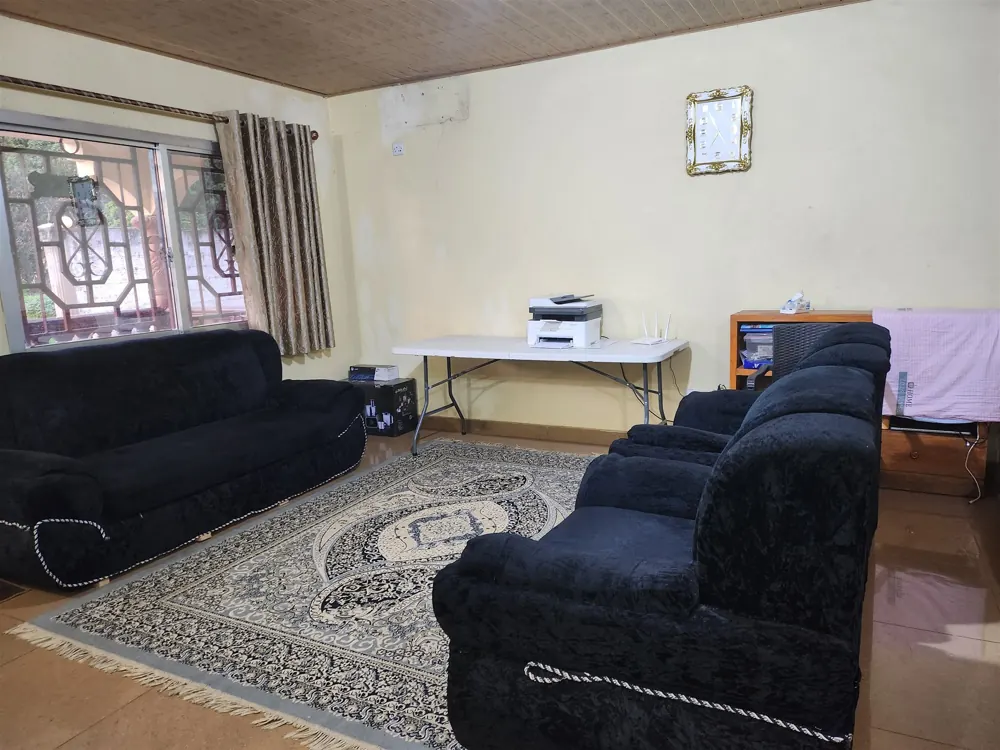Guest lounge with sofas